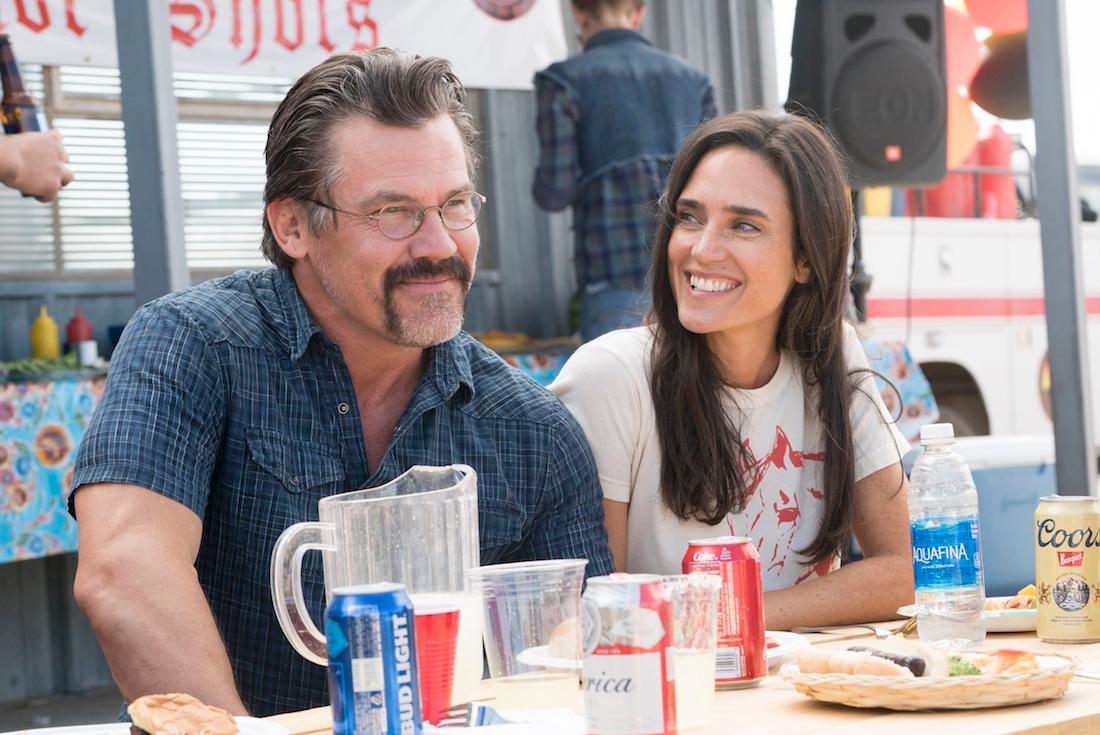 (L–R) Eric "Supe" Marsh (Josh Brolin) and Amanda Marsh (Jennifer Connelly) in “Only the Brave.” (Columbia Pictures/Richard Foreman/Sony Pictures Entertainment)