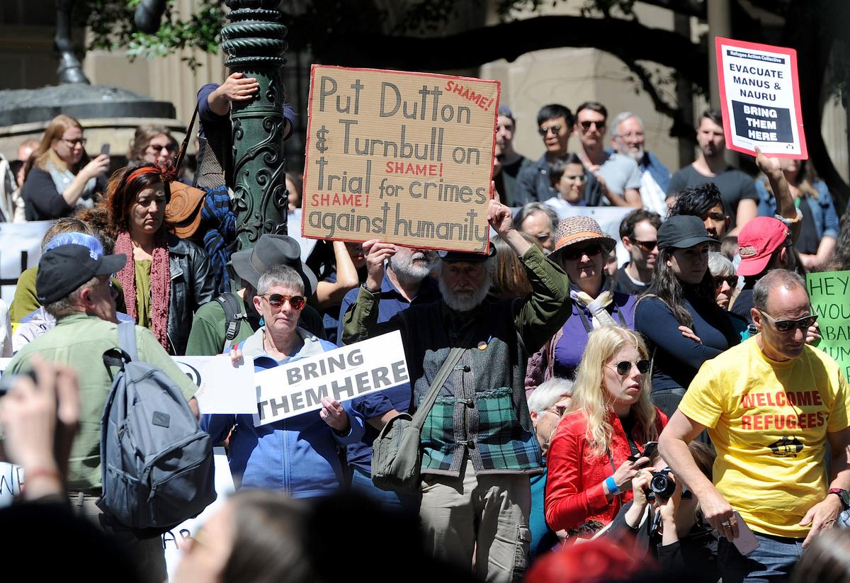 Australians Protest Against Unfolding ‘Emergency’ in Offshore Detention Camp