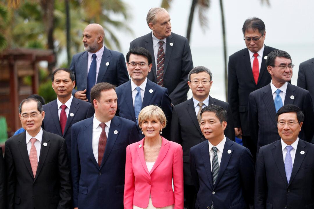 Quick Signoff on TPP Trade Deal Far From Sure at Asia-Pacific Meeting