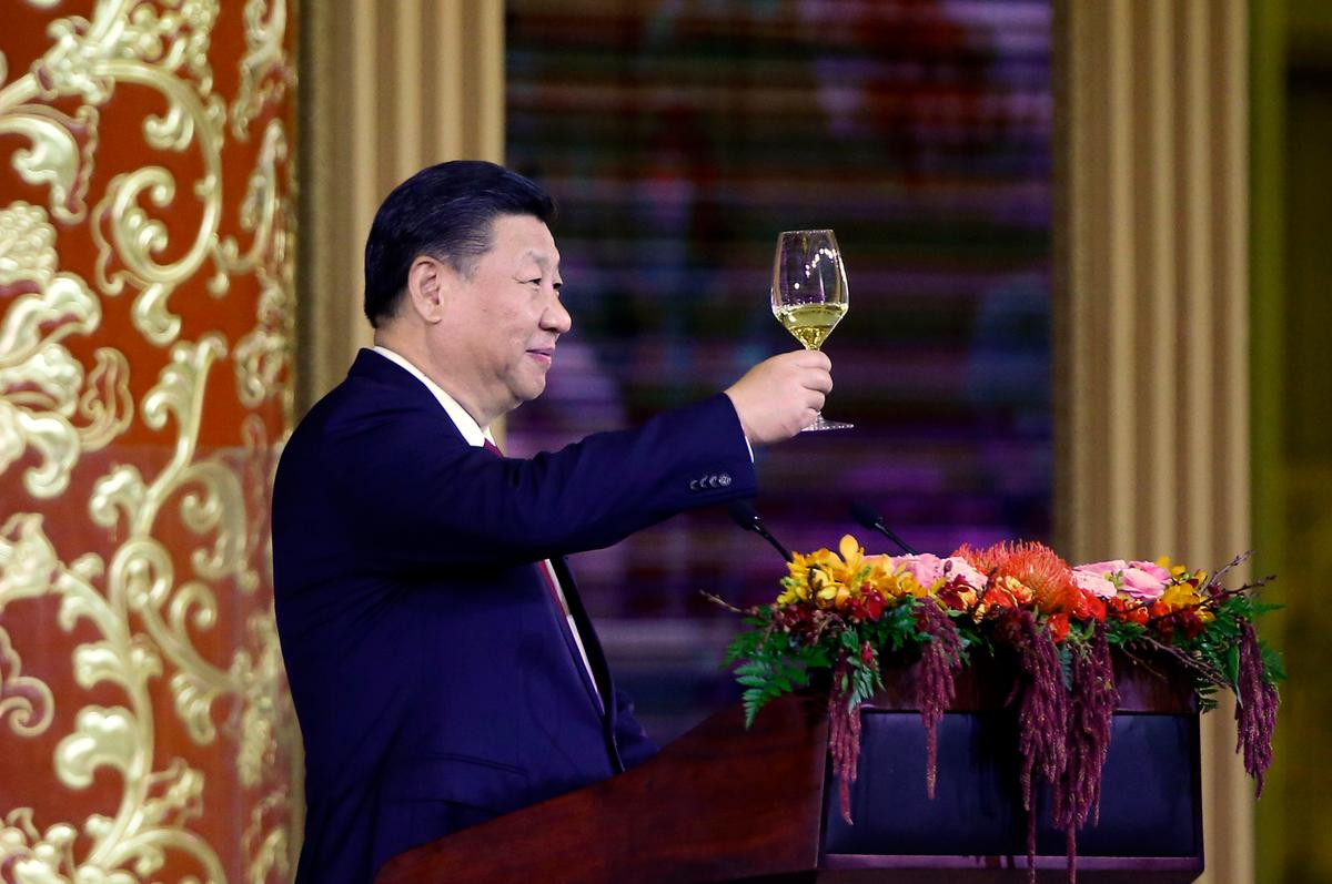 Chinese leader Xi Jinping delivers a toast at a state dinner at the Great Hall of the People on Nov. 9, 2017, in Beijing. (Thomas Peter - Pool/Getty Images)