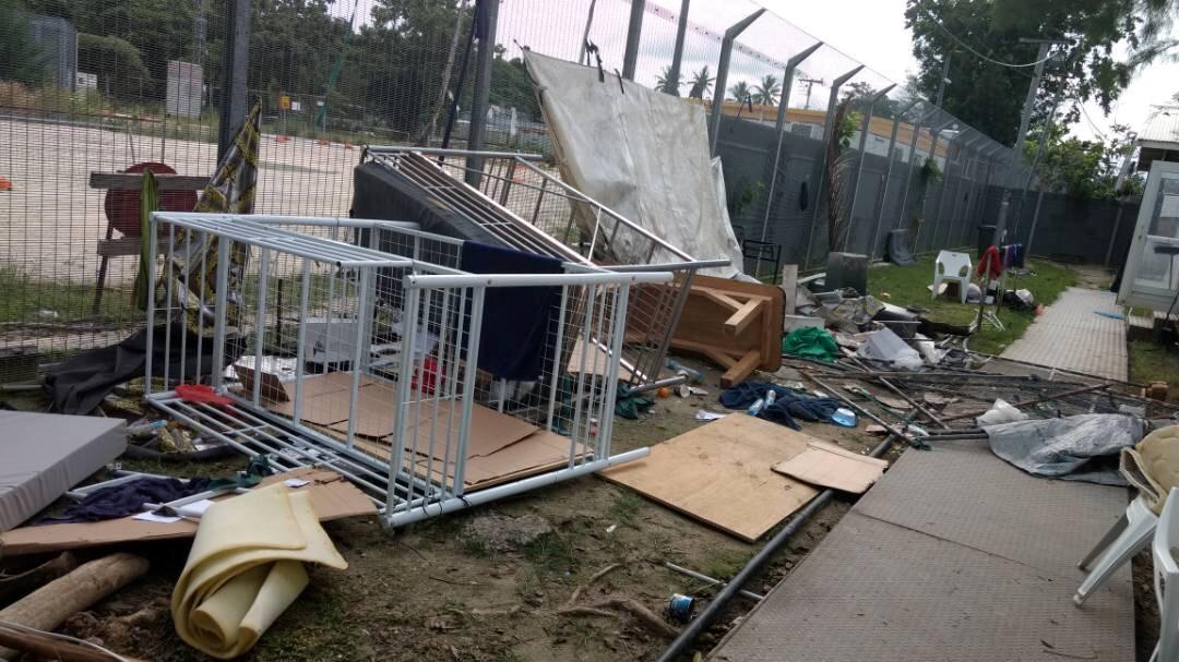 Asylum-Seekers Get 24-hour Reprieve From Papua New Guinea Camp Eviction