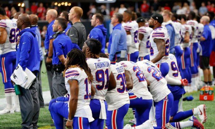 NFL Says There’s ‘No Change’ in Anthem Policy for Veterans Day