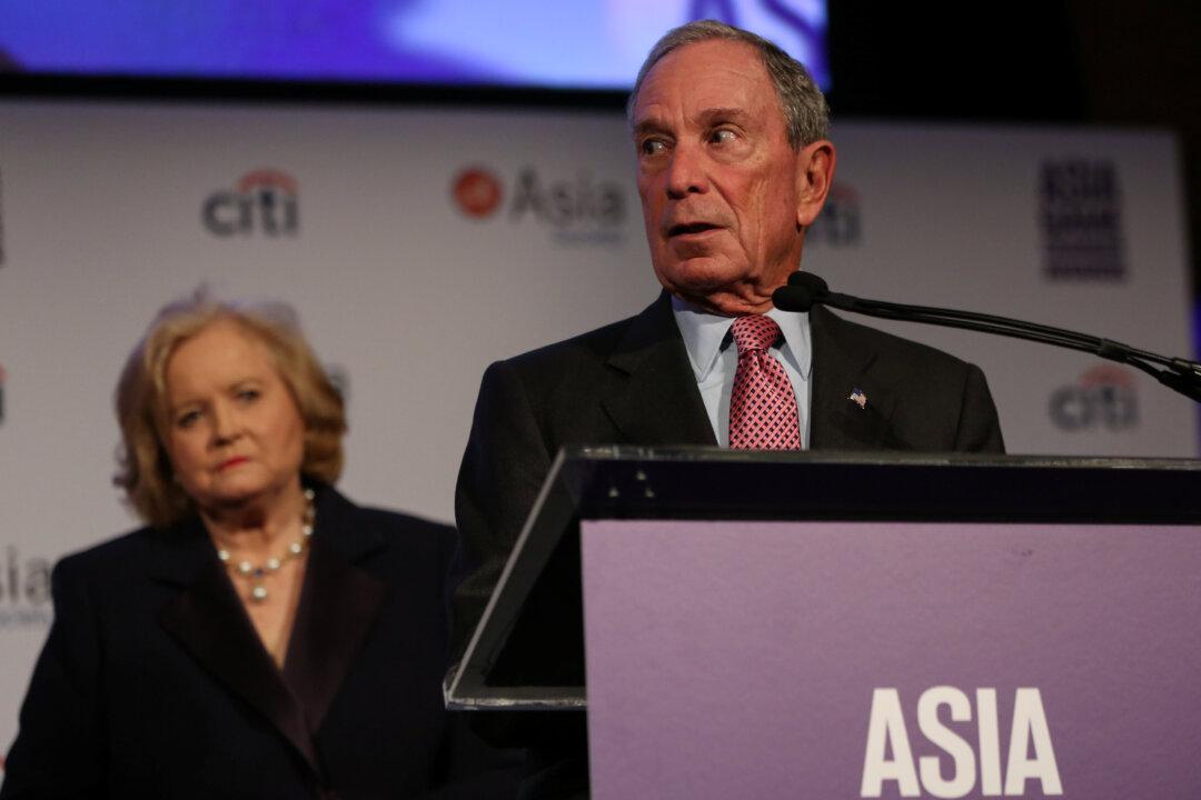 Mike Bloomberg Says London will Stay Europe’s Financial Center though ‘Dumb’ Brexit will Cut Growth