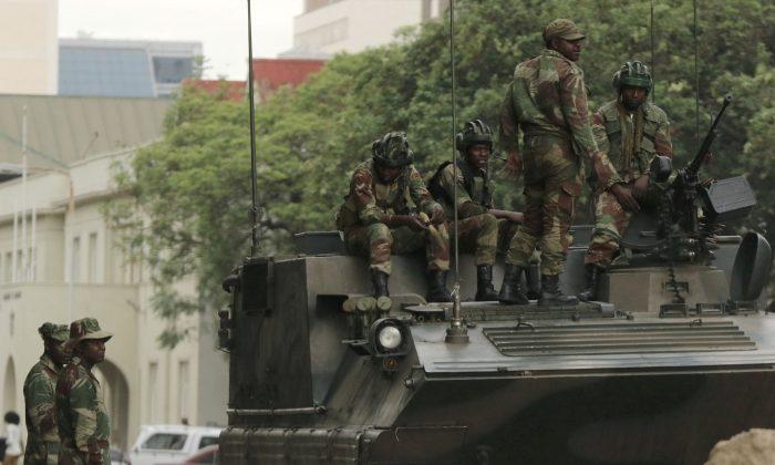 Zimbabwe’s Mugabe Resisting Army Pressure to Quit: Senior Source