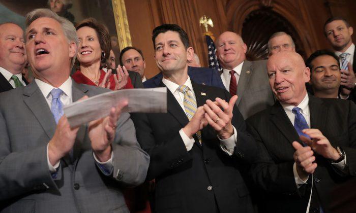 House Passes Tax Bill, Taking a Big Step Toward Tax Reform