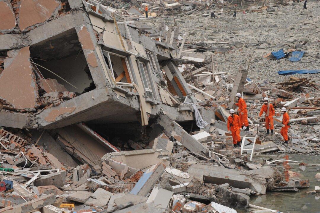 Two Strong Earthquakes Hit Southwest China, At Least One Person Dead