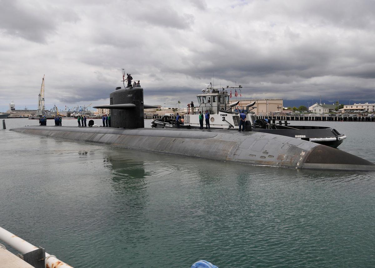 The Los Angeles-class submarine USS Key West (SSN 722) departs Joint Base Pearl Harbor-Hickam en route to her new homeport at Naval Base Guam in Sept. 2012. (U.S. Navy photo by Mass Communication Specialist 2nd Class Steven Khor/Released)