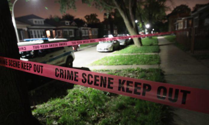 4 Shot, 3 Critically Wounded, in Chicago’s West Garfield Park: Police
