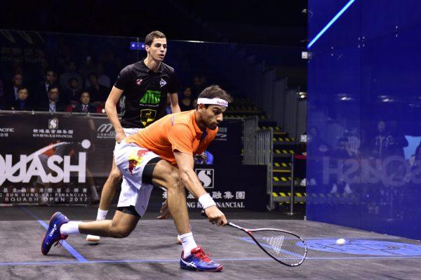 Mohamed Elshorbagy playing a forehand dropshot against Ali Farag in the men’s final of the Hong Kong Squash Open in Hong Kong on Nov 19, 2017. (Bill Cox/Epoch Times)