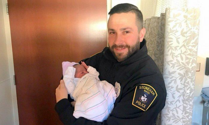 Police Officers Help Deliver Baby on Thanksgiving
