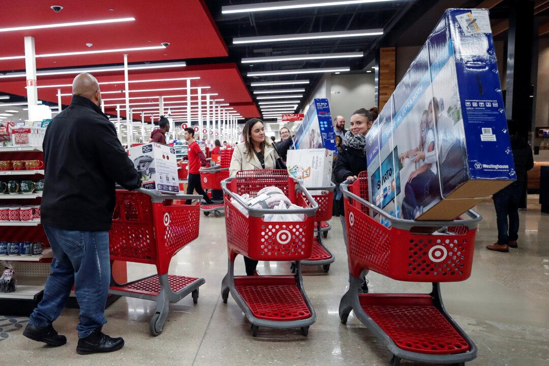 What Stores Open, Closed on Thanksgiving? Walgreens, CVS Pharmacies, Rite Aid, Starbucks, Kroger, Publix, and Whole Foods