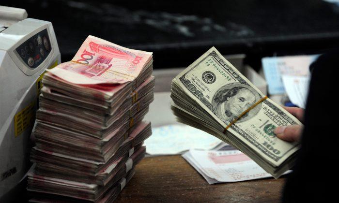 Chinese Residents Still Moving Large Sums of Money Abroad