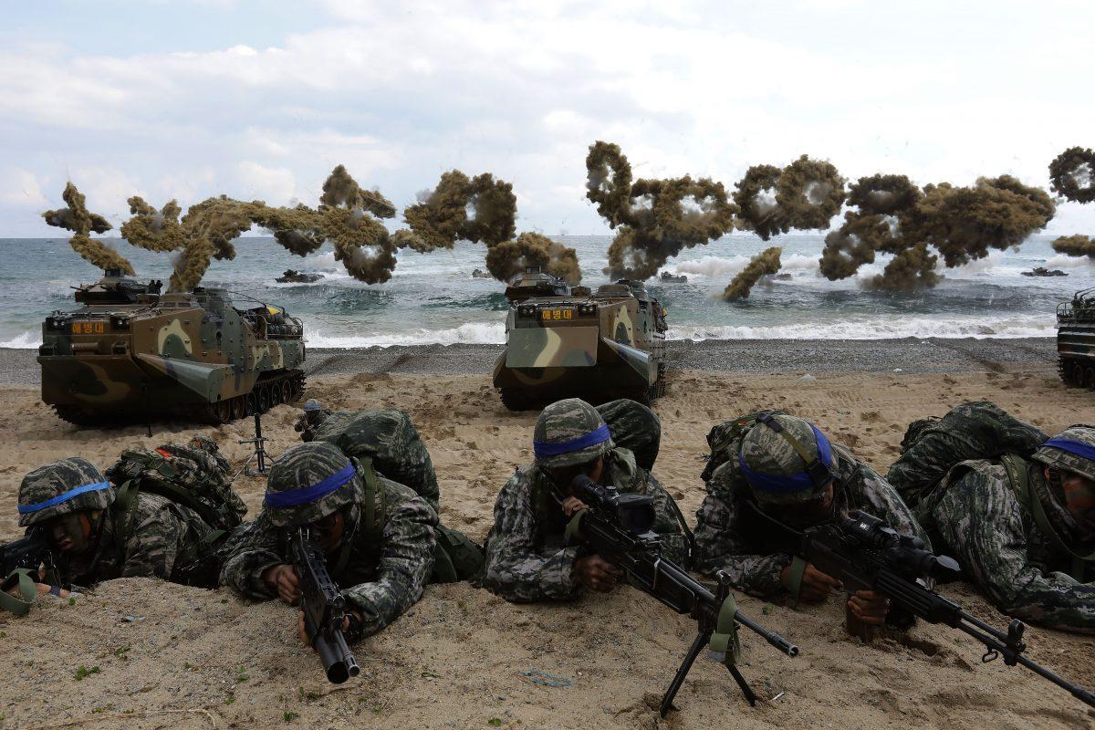 South Korean marines participate in an amphibious landing operation with U.S. troops in Pohang, South Korea on April 2, 2017. (Chung Sung-Jun/Getty Images)