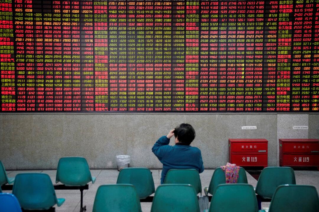 The Cracks in China’s Economy