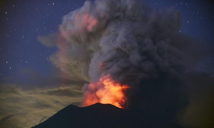 Bali’s Erupting Volcano: Possibility of Worst to Come Remains High