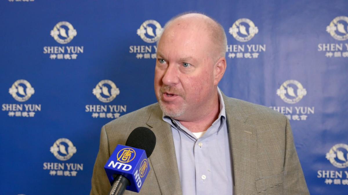 Shen Yun Artists Show They Love What They Do, Company Owner Says