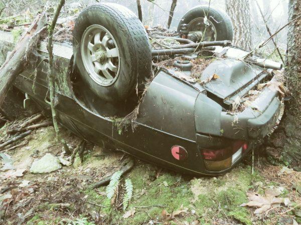 Photo of the wrecked Porsche 924 discovered in the Oregon forest. (Jackson County Sheriff's Office)