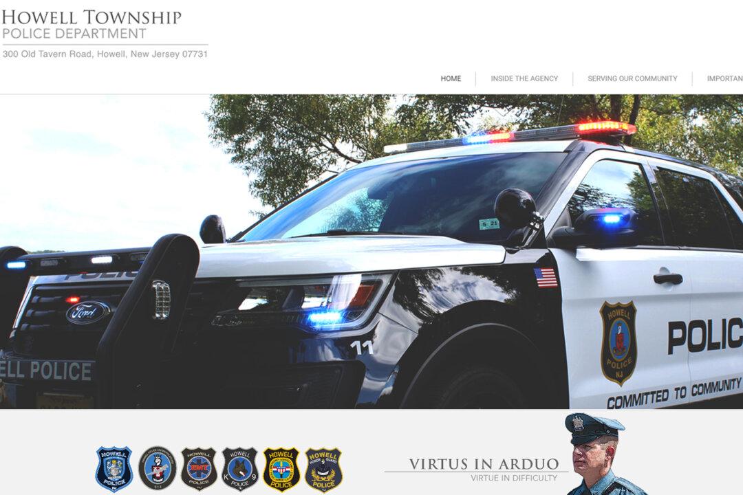 Officer Gives Speeding Ticket to Man Rushing Wife to Hospital to Deliver Baby