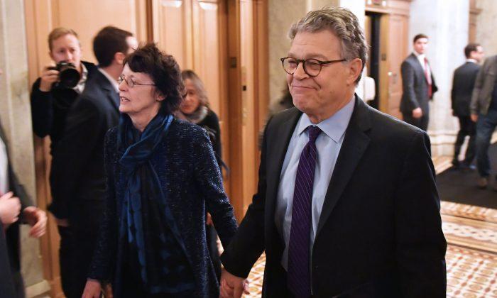 Democratic Senator Franken Announces Resignation