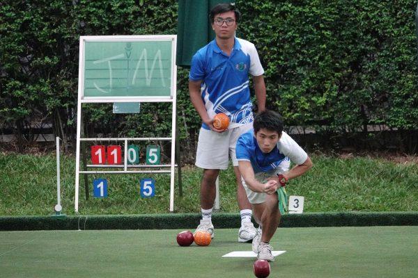 Jason Choi (delivering) defeated his Youth Team teammate Manno Tsang in the final of the U25 Singles Championship at Kowloon Cricket Club last Sunday, Dec 3. (Mike Worth)