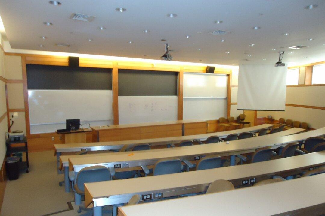 Texas Dad Has Unusual Reason for Taking 12-Year-Old Daughter out of School