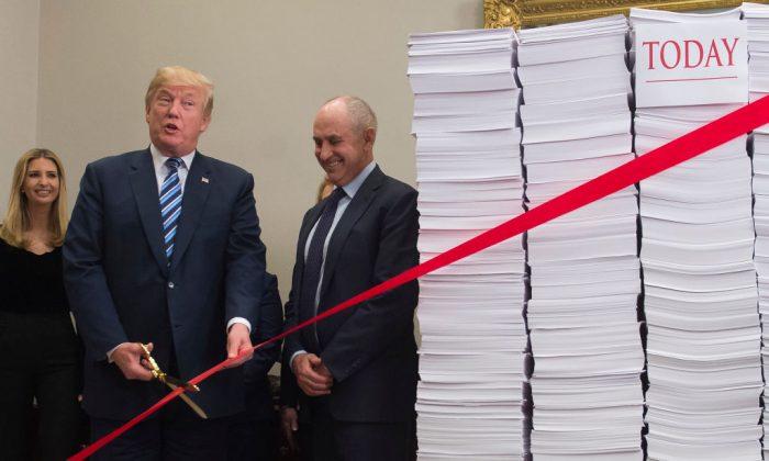 Trump Administration Issues Record-Low Number of Regulations Amid Red Tape-Cutting Drive