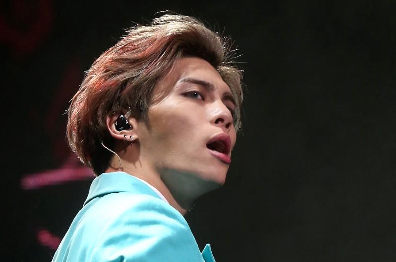 Lead Singer of K-Pop Boy Band Shinee Is Found Dead