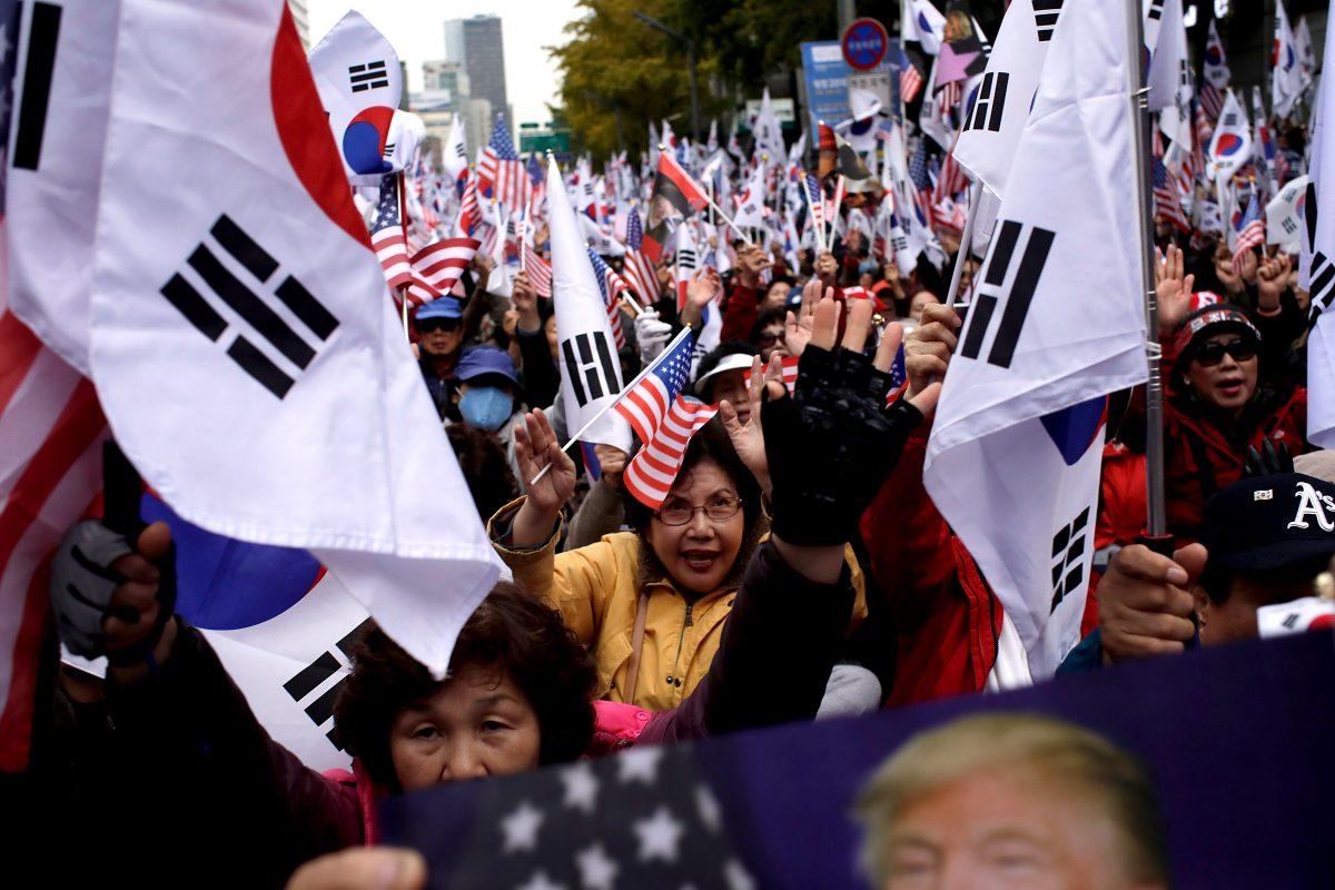 South Korean conservatives take part in a pro-Trump rally at the city center of Seoul, Nov. 7, 2017 in South Korea during Trump's visit to the country as a part of his Asian tour. (Woohae Cho/Getty Images)