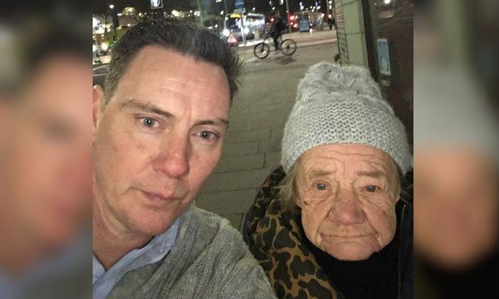 Builders Halt Their Christmas Party for a 71-year-old Homeless Woman