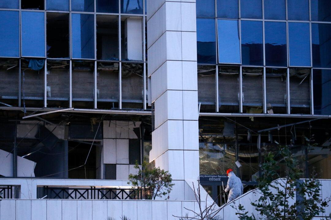 Explosion Outside Athens Court Shatters Windows, No Injuries