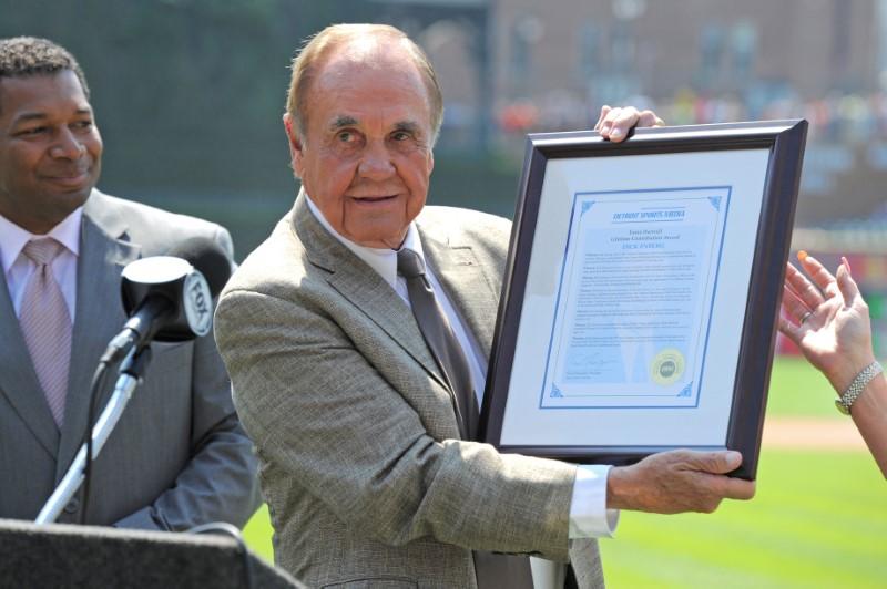 U.S. Sports Broadcaster Dick Enberg, 82, Dies in San Diego