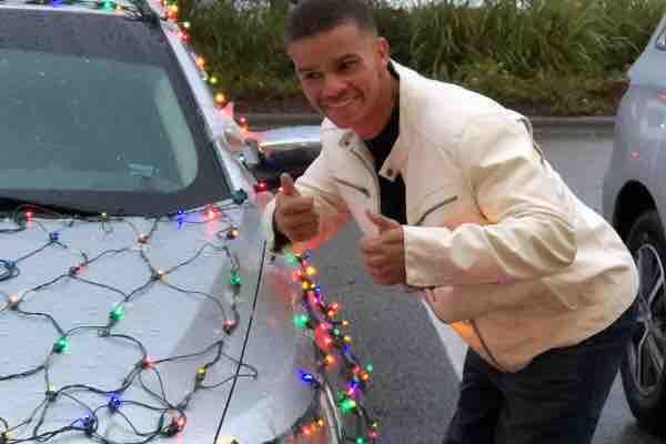 Man Receives Ticket After Decorating Car With Christmas Lights