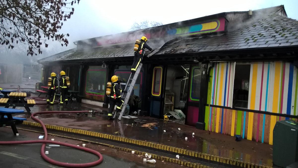 More Than 70 Firefighters Tackle Blaze at London Zoo