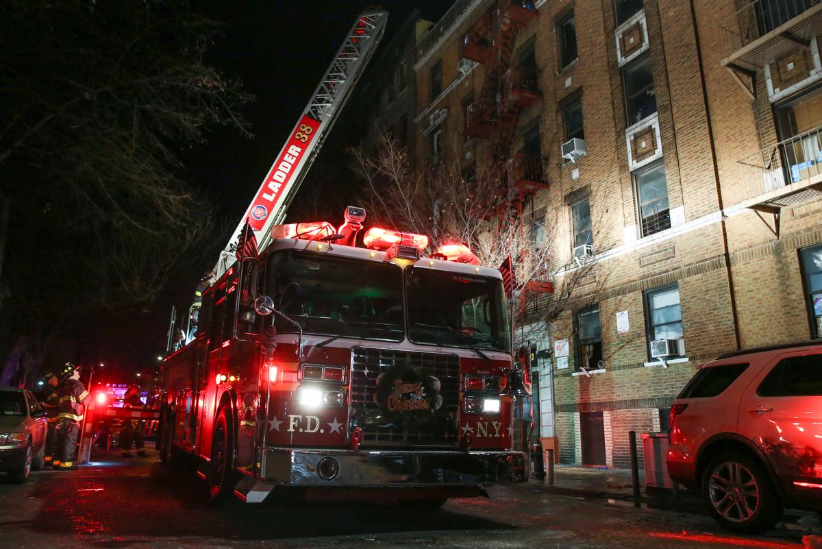New York City Firehouses Face Shutdowns Amid De Blasio’s Vaccine Mandate