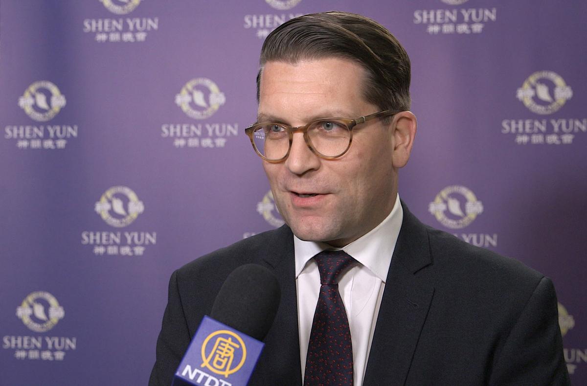 General Director of Canadian Opera Company Lauds Shen Yun’s Presentation of Tradition
