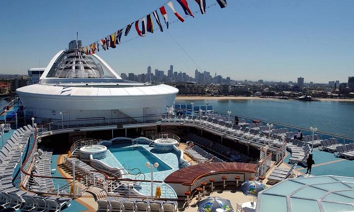 Gastro Virus Hits 200 Passengers on Cruise Ship