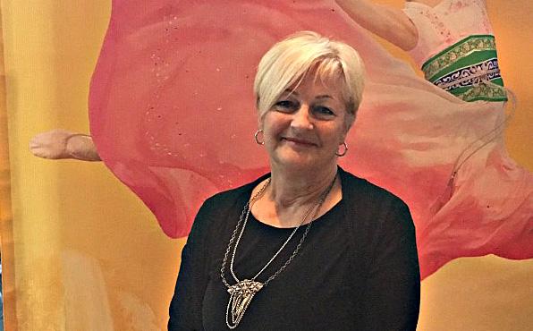 Theatregoer Admires Uniformity in Shen Yun Performers