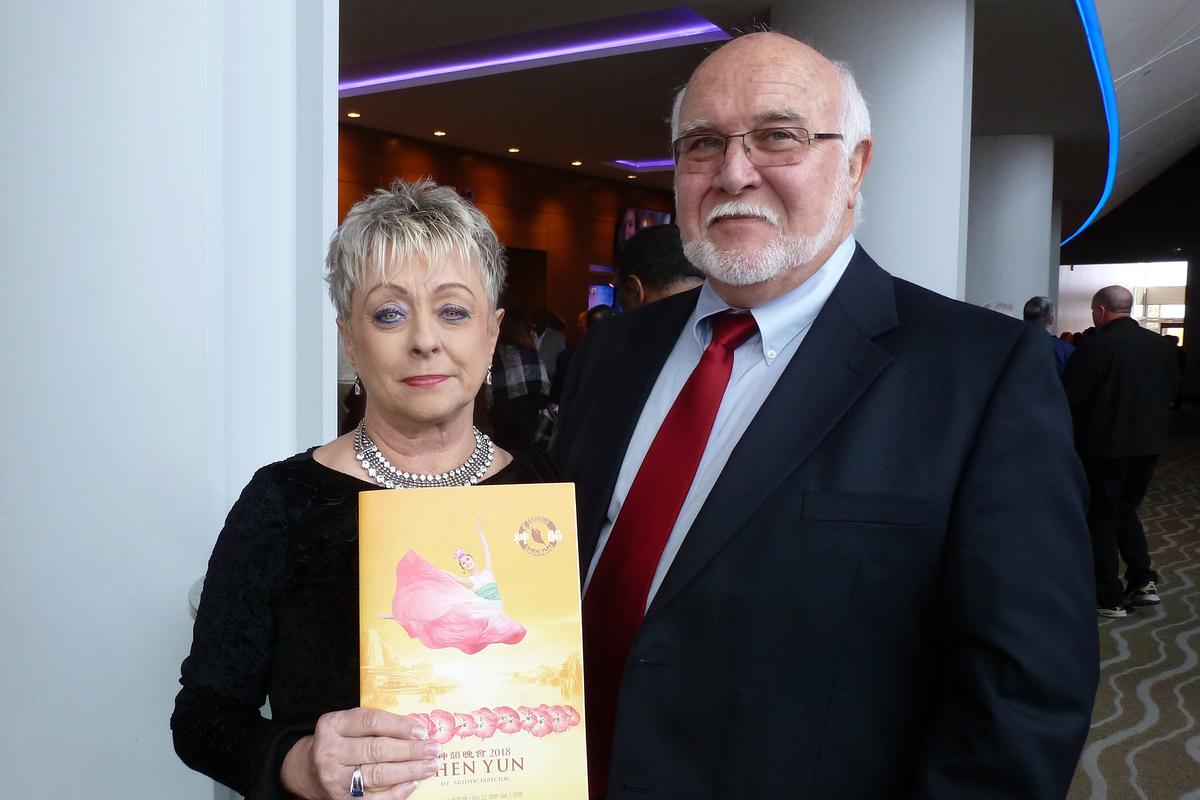 Company Manager Praises Shen Yun for ‘Paying Tribute’ to Spirituality