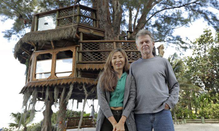 Florida Couple Builds $30,000 Treehouse, but City Wants Them to Take It Down