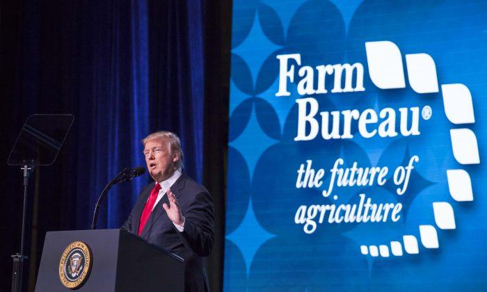 Trump Brings Message of Hope to Tennessee Farmers