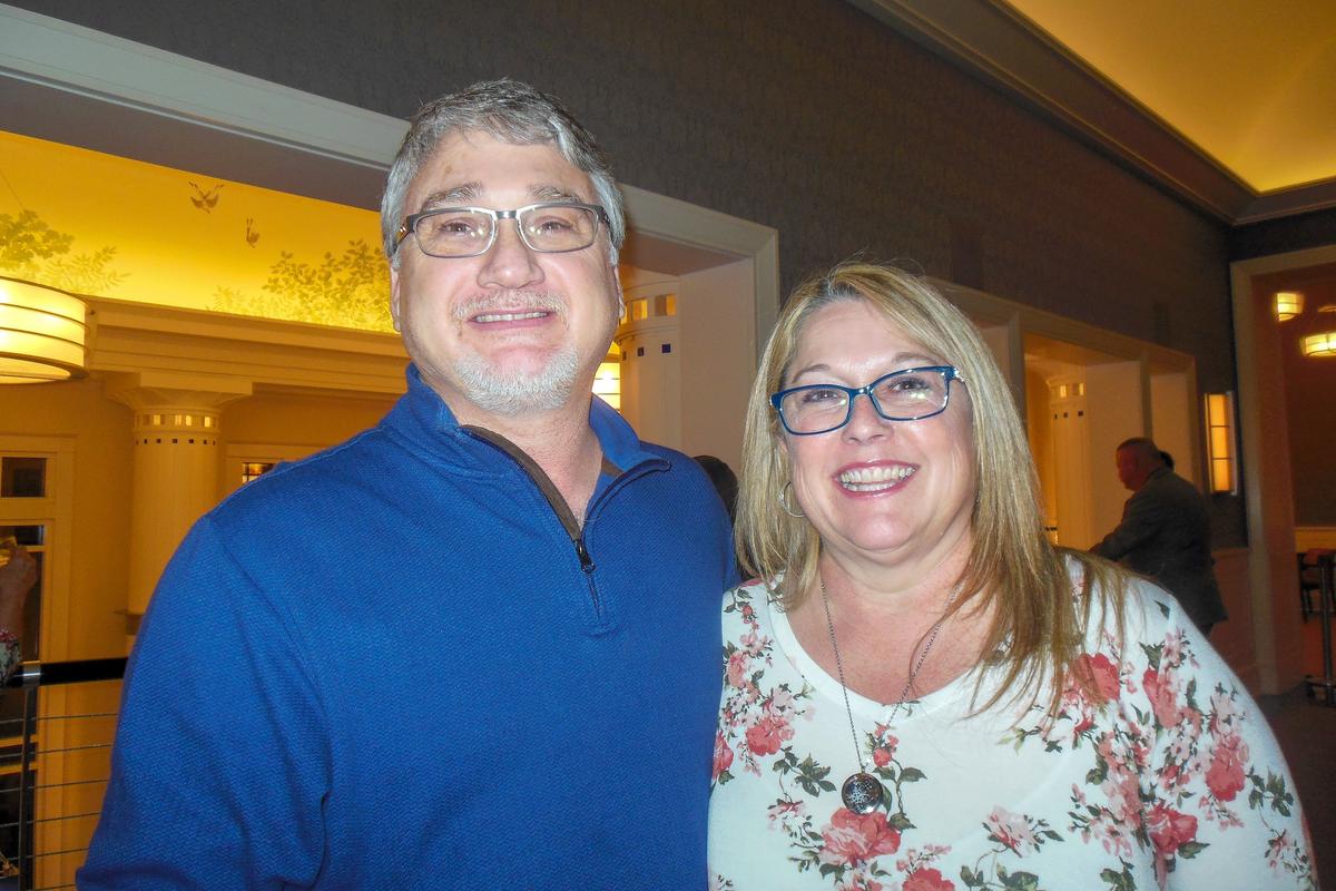 Senior Company Manager Enjoys Erhu Performance at Shen Yun