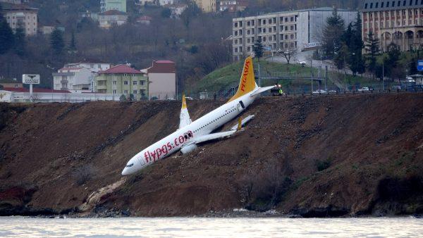 A Pegasus Airlines aircraft is pictured after it skidded off the runway at Trabzon airport by the Black Sea in Trabzon, Turkey, on Jan. 14, 2018. (Muhammed Kacar/Dogan News Agency via REUTERS)