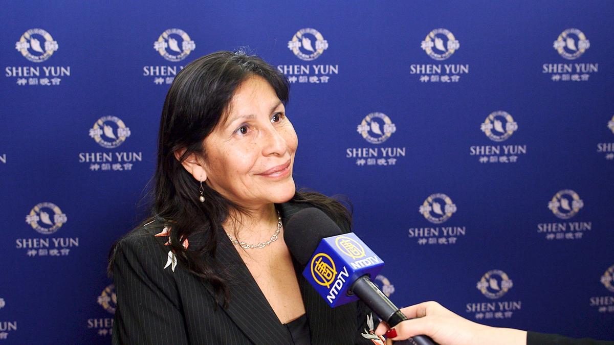 Shen Yun Brings Valuable Lessons, Says Canadian Senator