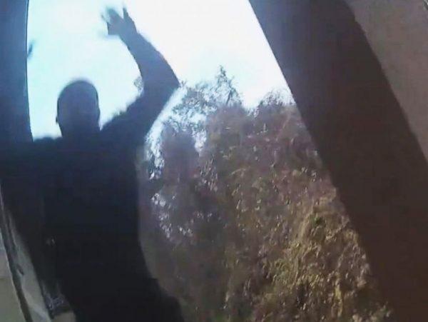 A screenshot of the moment Walker drops from the balcony (Pasco County Sheriff)
