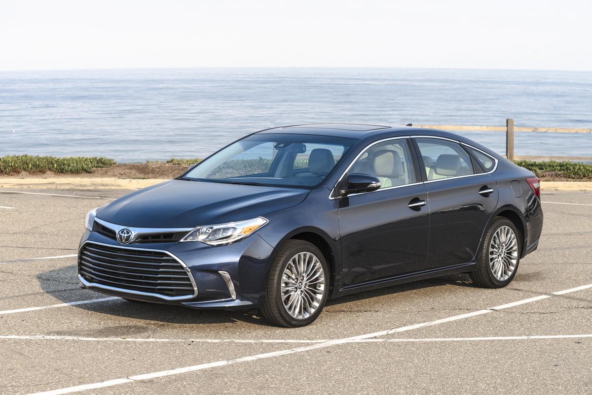 2018 Toyota Avalon Hybrid