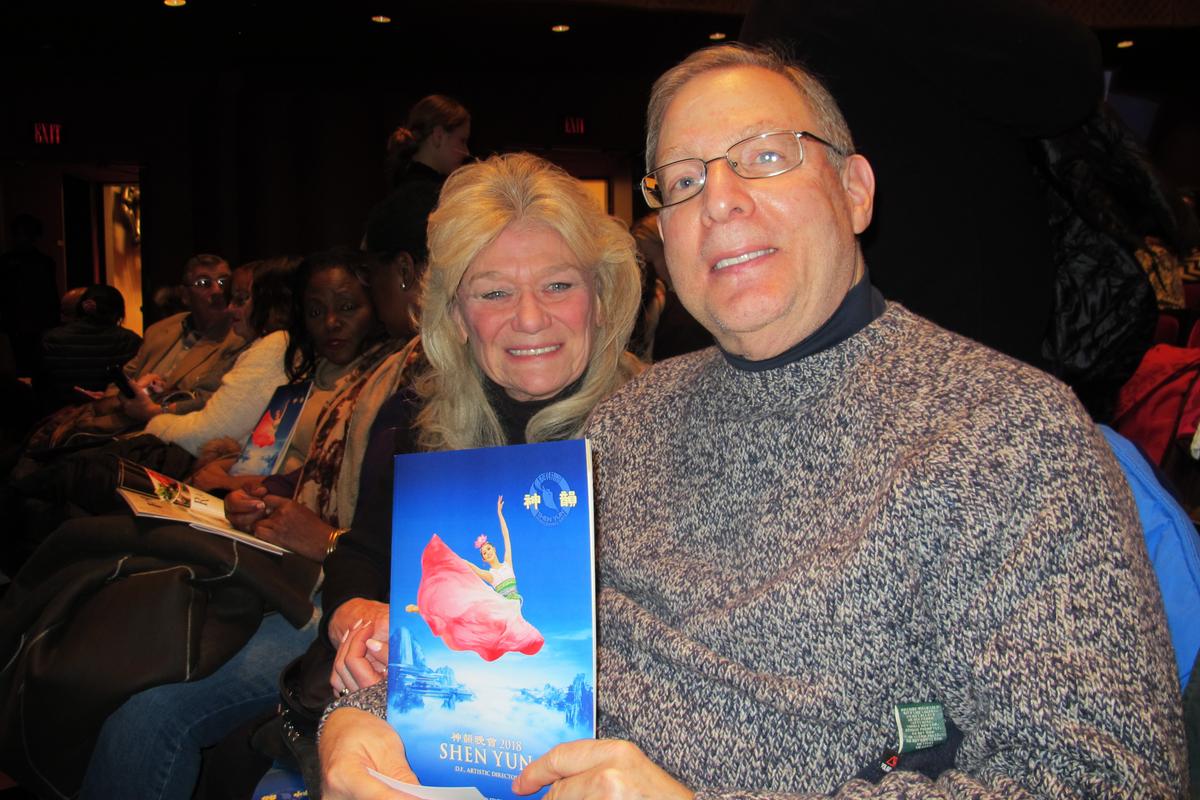 Consultant Finds Spiritual Connection at Shen Yun