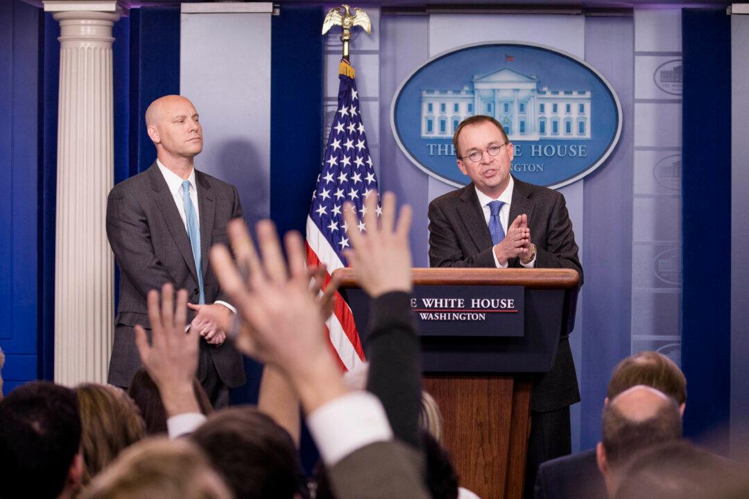 US Congress Races the Clock to Avert Government Shutdown