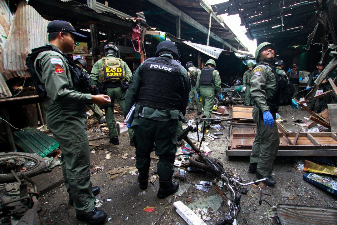 Bomb at Pork Stall in Market in Thailand’s South Kills Three, Wounds 22