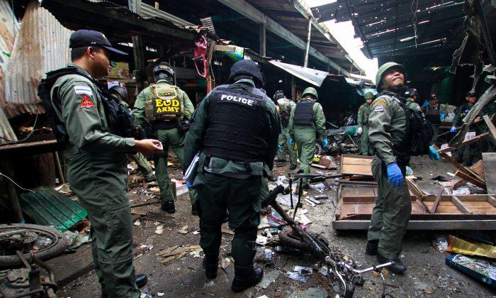 Bomb at Pork Stall in Market in Thailand’s South Kills Three, Wounds 22