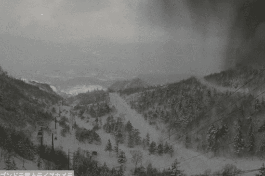 One Killed as Avalanche Engulfs Skiers After Volcano Erupts at Japanese Resort